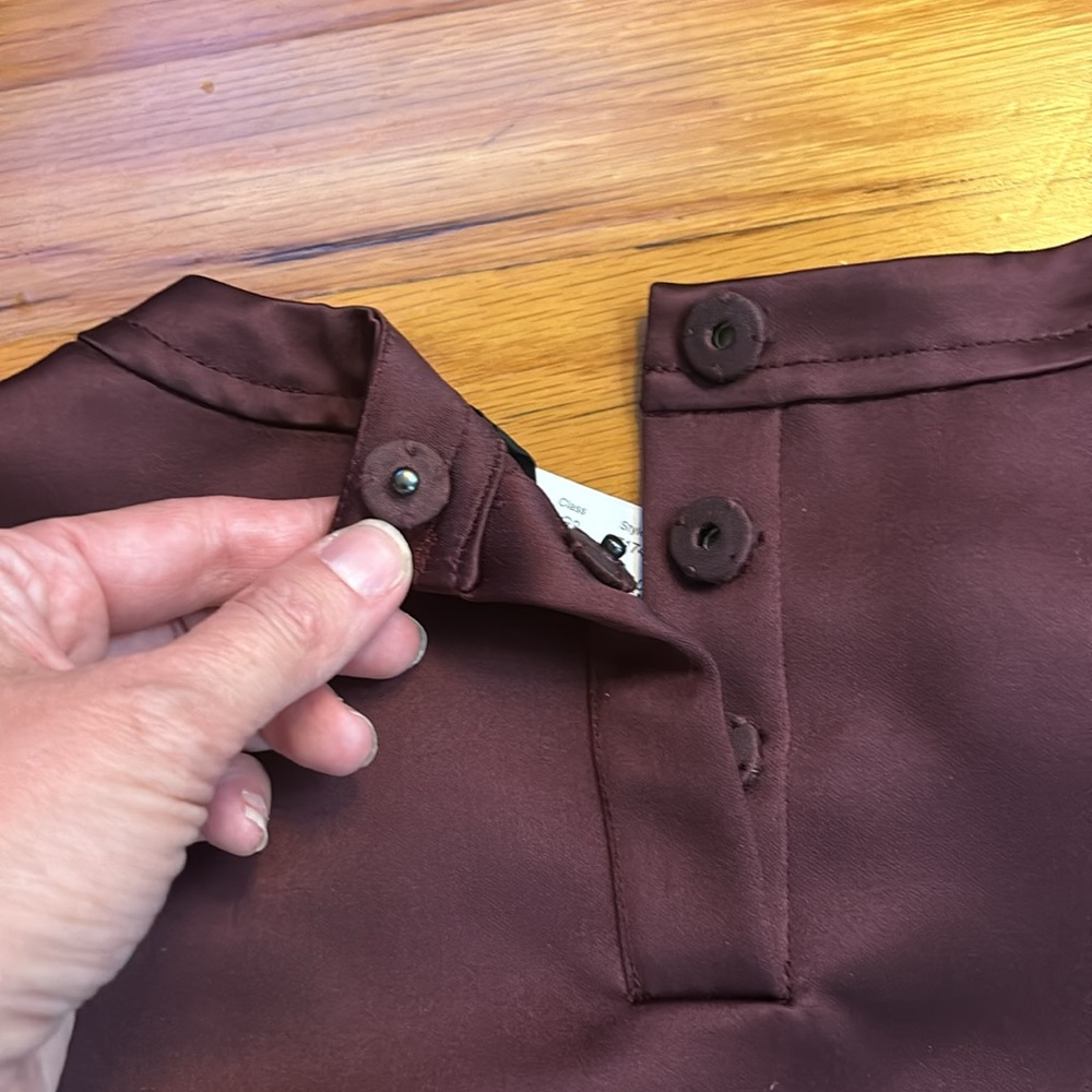 J. Crew Collection Burgundy/Maroon Satin Top/Blouse, size 4 - Picture 7 of 7